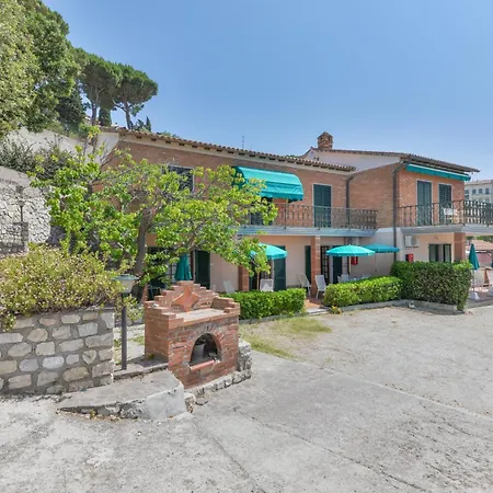 Capoliveri: Lorena 1 *